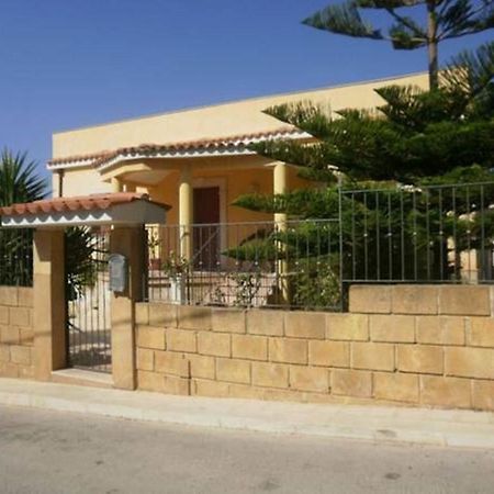 Villa Mara B&B Noto Esterno foto