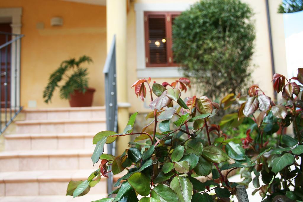 Villa Mara B&B Noto Esterno foto